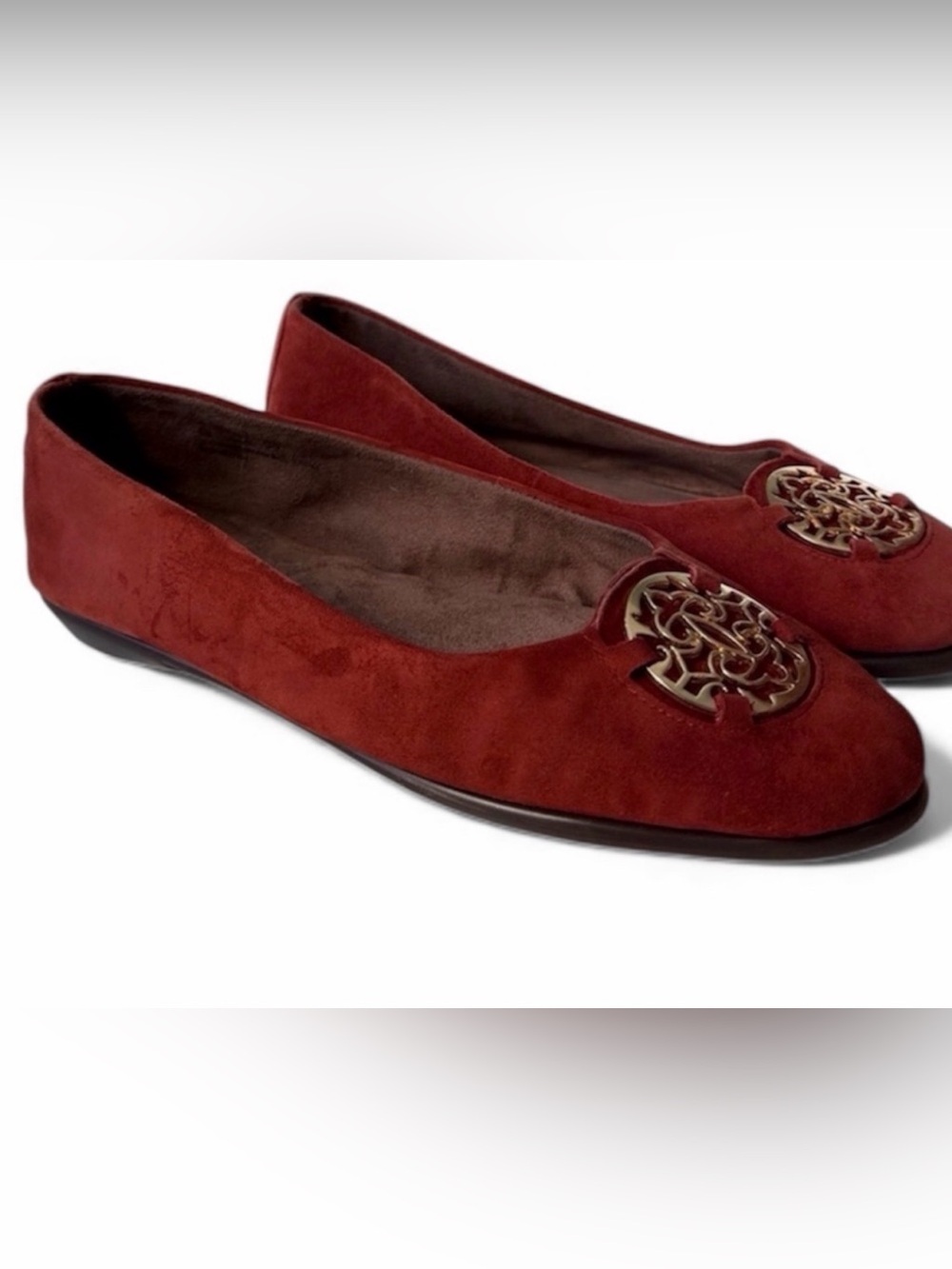 Aerosols Exhibet Suede Ballet Flats Shiny medallion Comfort memory foam Flexible
